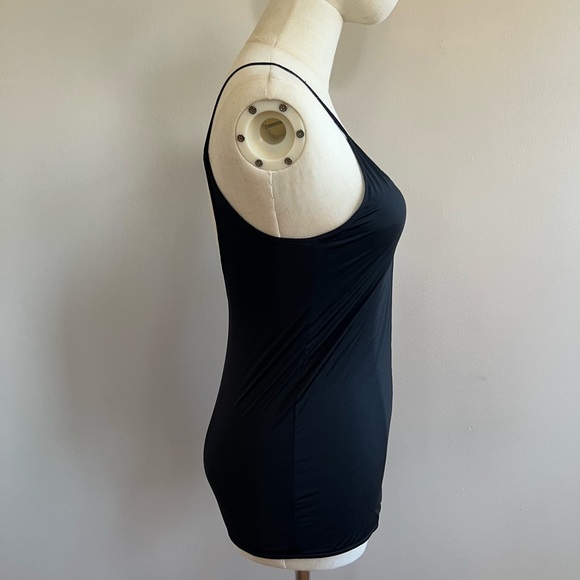 Uniqlo x Alexander Wang AIRism Tank - Picture 5 of 8